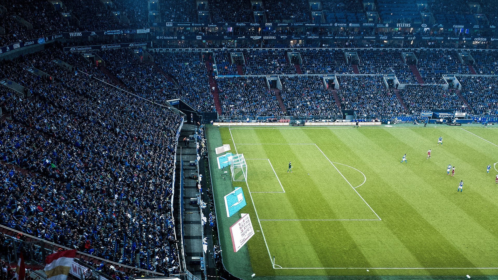 爱游戏体育-国乒一哥出海即封神？樊振东德杯首秀打脸质疑者，乒乓王国樊振东专访